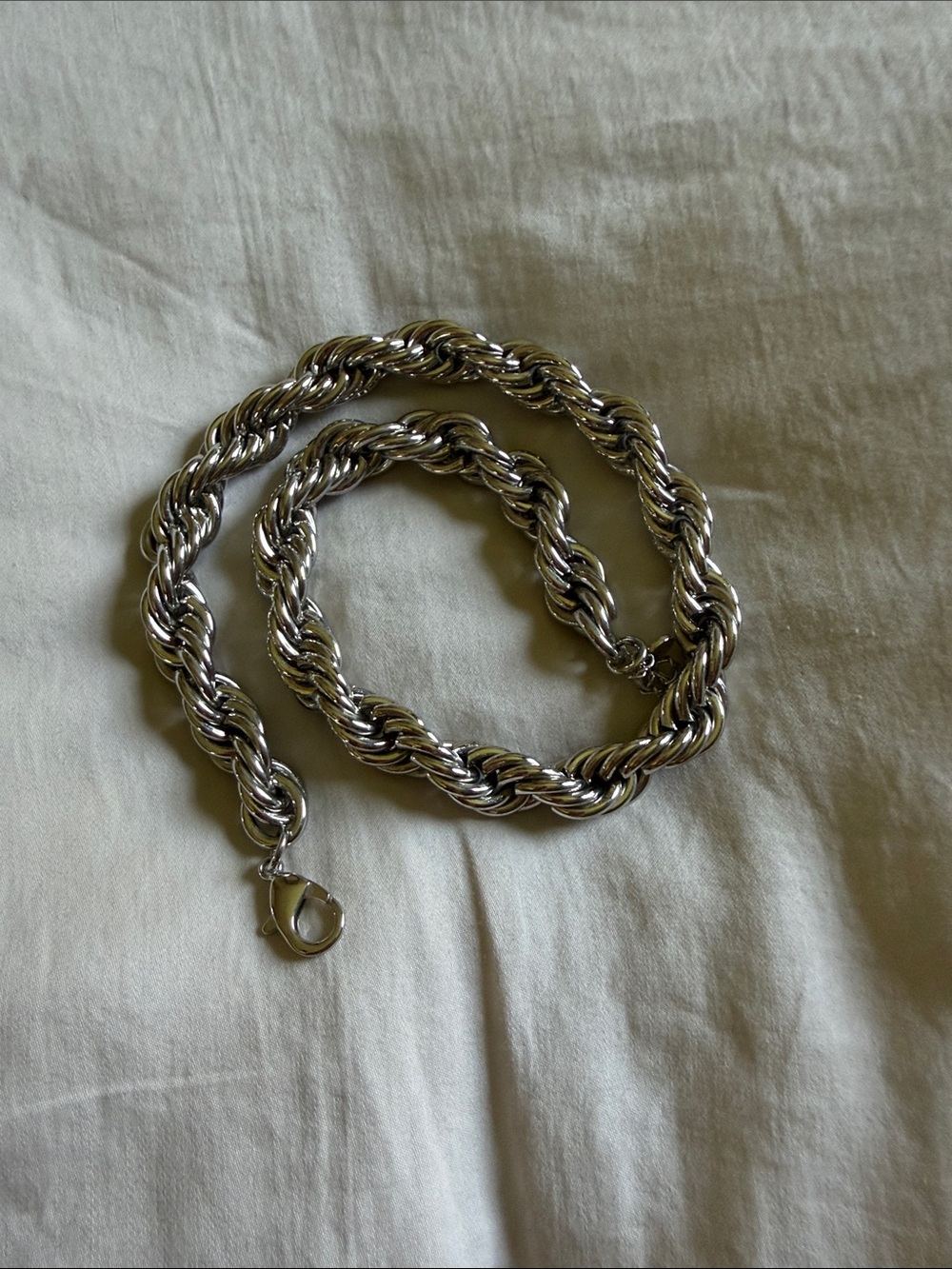 Silver tone rope chain with extender